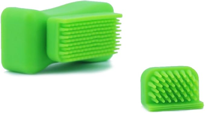 Green Piece® Green Silicone Magnet Cleaner - Perfect for your Glass Pieces and Vases - Clean Smarter and better. Remove Resin and Tar - Clean hard to reach areas - Excellent for all glass.