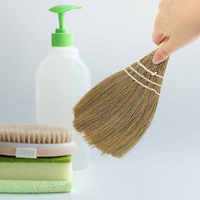 Sweeping Broom Palm Broom Small Natural Whisk Retro Vietnamese Sweeping Desk Cleaning Brush for Courtyard Garage Lobby Mall Market Sidewalks Decks