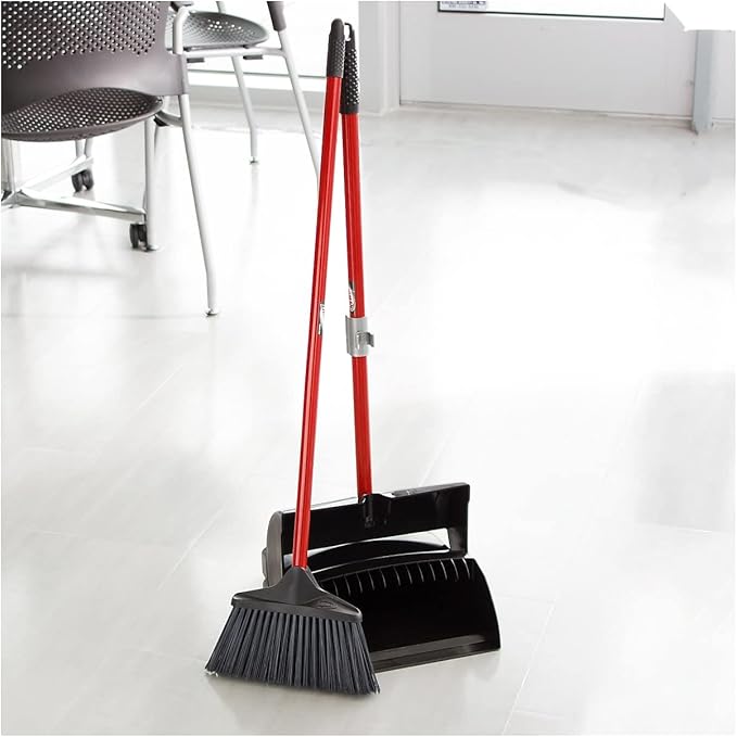 Libman 917 Lobby Broom and Dust Pan (Closed Lid)