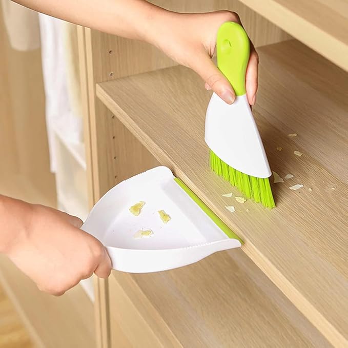 Small Hand Dust Pan and Brush - Small Broom and Dustpan Set, Mini Broom and Dustpan, Compact Dustpans and Brush for Home Cleaning, Sofa, Desk, Guinea Pig Cage, Cat Litter, etc. (Green)