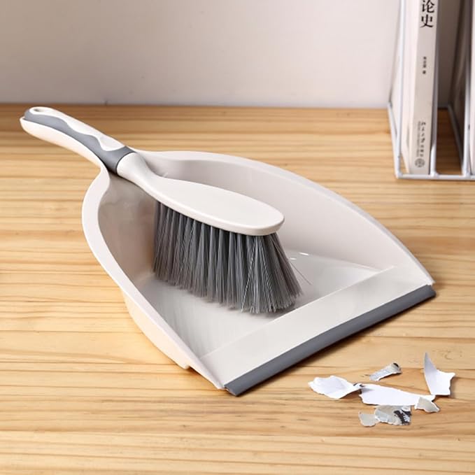 Toyvian Mini Desktop Broom and Dustpan Set, 2pcs Household Cleaning Accessory for Office and Home Use, Portable Handheld Whisk Broom with Dustpan for Keyboard and Sofa Cleaning