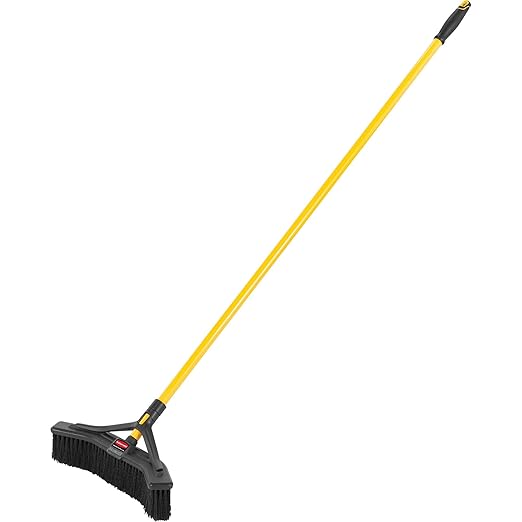 Rubbermaid Commercial Products Maximizer Push-to-Center Broom with Multi-Purpose Bristle, 18" Wide, Black, for Professional/Janitorial Debris Collection from Indoor Floors/Hardwoods