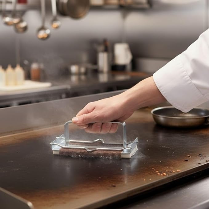 Soro Essentials- 5” x 3” x 2” Griddle Screen Pad Holder- Griddle Grill Cleaning Accessories Grill Grate Cleaner Holds Griddle Screen Securely Removes Burnt Food Grease Kitchen Restaurant