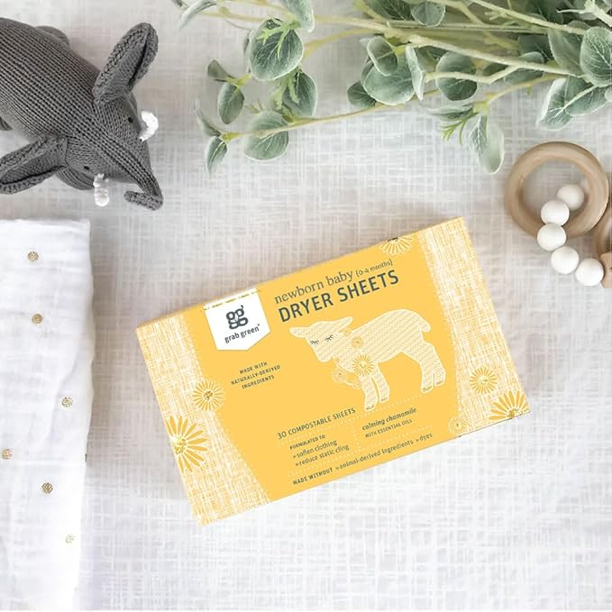 Grab Green Newborn Baby Dryer Sheets - Natural Scent Booster and Fabric Softener to Reduce Wrinkles and Static (Calming Chamomile Scent, 40 Sheets Total)