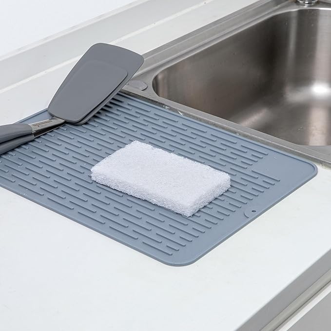 Restaurantware RW Clean 6 Inch x 3.5 Inch x 5.4 Inch Scouring Pads 1 With Handle Scrub Pads - Non Abrasive Heavy Duty White Nylon Scrub Pads For Cleaning For Cleaning Or Scrubbing