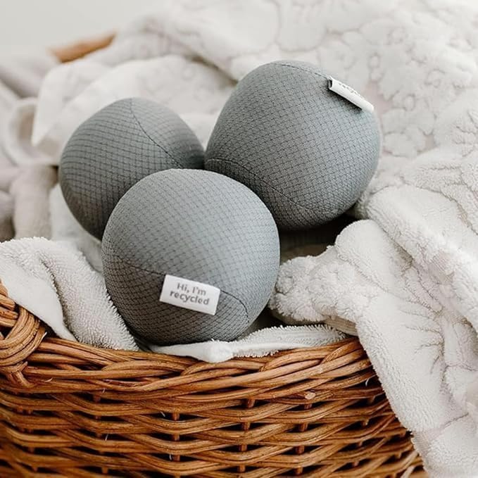 Full Circle Loads of Fun Anti-Static Dryer Balls - Reusable Alternative to Fabric Softener and Laundry Dryer Sheets, Removes Static, Quiter & Lasts Longer Than Wool — Vegan, Made from Recycled Plastic