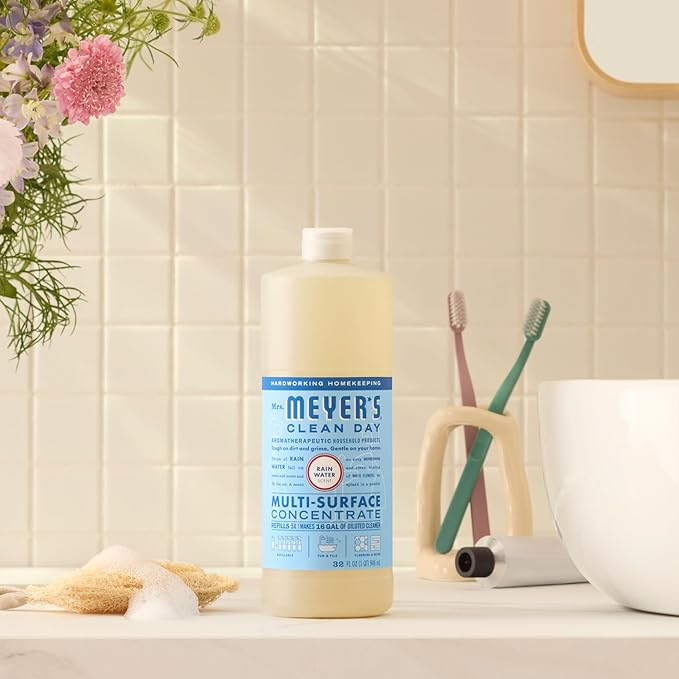 Mrs. MEYER'S CLEAN DAY Multi-Surface Everyday Concentrate, Rain Water Scent, 32 Fl Oz Bottle