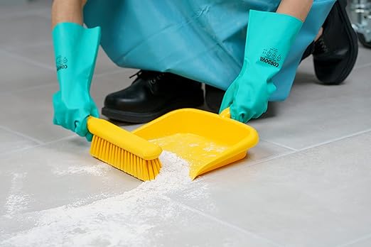 SPARTA Large Handheld Dustpan with Hanging Hole, Heavy-Duty Plastic Dustpan with Wide Lip for Countertops and Surfaces, Plastic, 10 Inches, Yellow