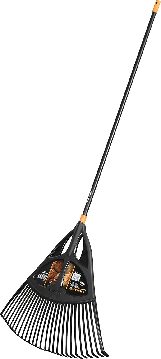 Fiskars Solid Leaf Rake XL, 27 prongs, Width: 65 cm, Plastic prongs/Aluminium Handle, Black/Orange, 1015645