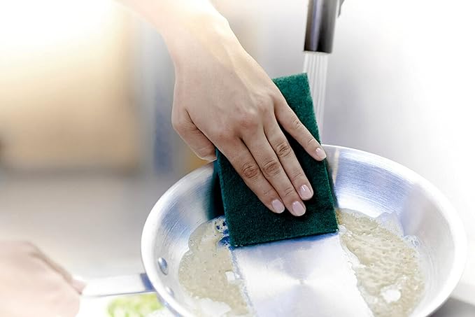 Scotch-Brite Heavy Duty Scour Pads, Scouring Pads for Kitchen and Dish Cleaning, 8 Pads (Pack of 2)