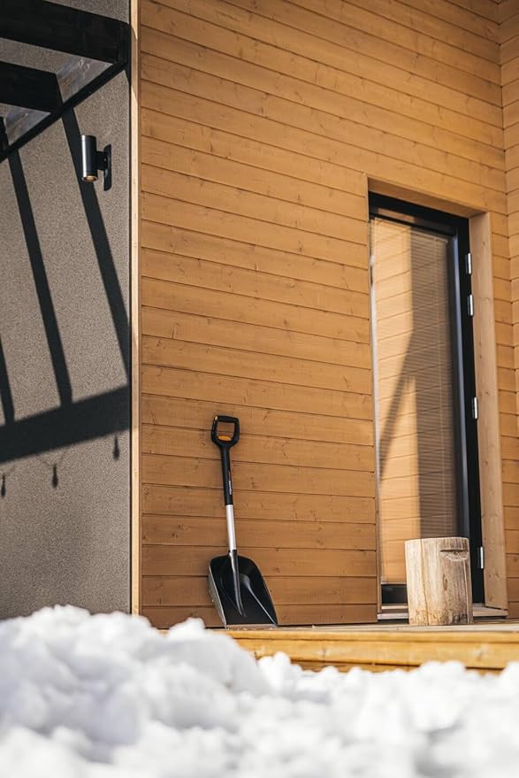 Fiskars Auto Snow Shovel, X-series, Telescopic, Length: 79.5-98.7 cm, Aluminium/Steel/Plastic, Black/Silver, 1057187