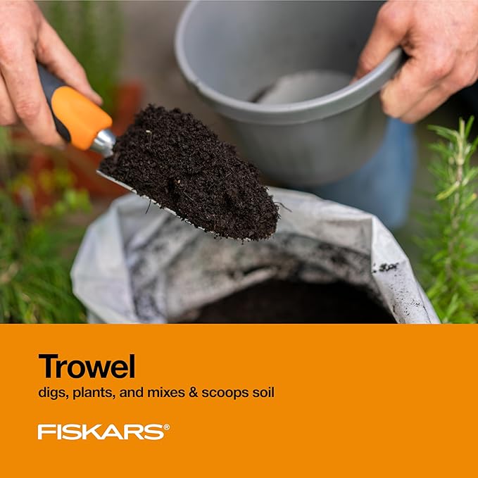 Fiskars 3-in-1 Garden Tool Set, Polished Cast-Aluminum Heads for Rust Resistance, Heavy-Duty Trowel, Transplanter & Cultivator for Digging and Planting, Non-Slip SoftGrip Handles Reduce Fatigue