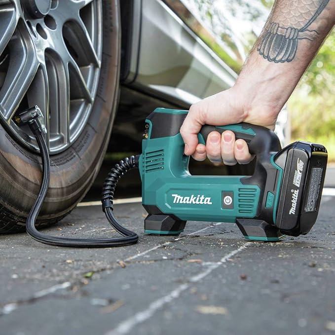 Makita DMP180SYX 18V LXT® Lithium-Ion Cordless Inflator Kit (1.5Ah)