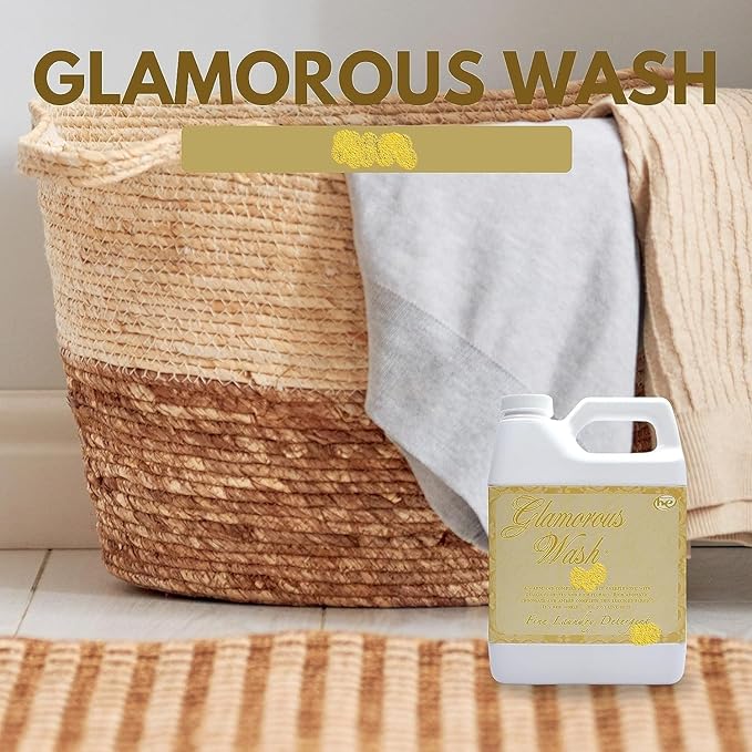 Tyler Candle Company - Glamorous Wash - French Market - 16oz / 454g - with dryer sachet pouch
