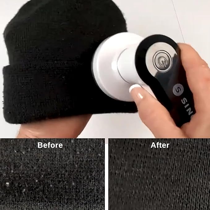 SINGER Compact Fabric Shaver and Lint Remover | Portable, Battery Operated Device with 3 Stainless Steel Blades & Detachable Lint Catcher