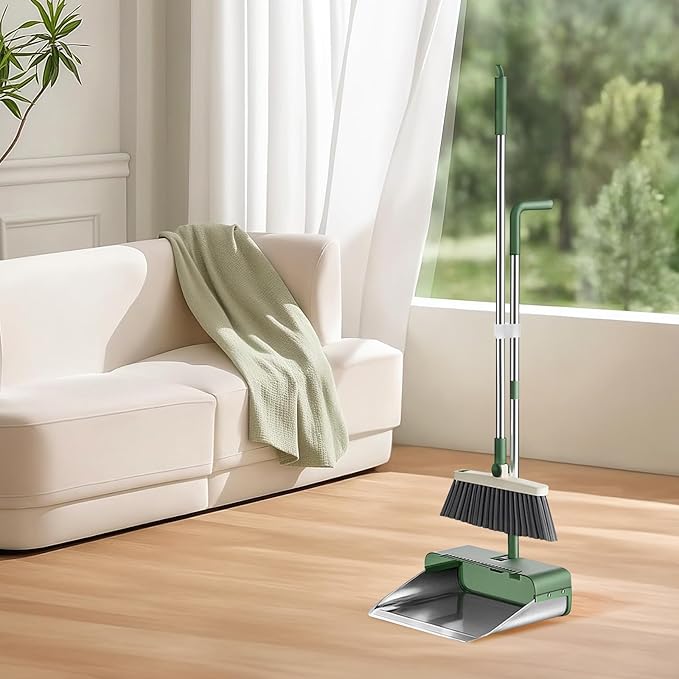 Beaupretty 2pcs Broom and Dustpan Handle Clip Tool Connection Kit Cleaning Tool Linking Clamp Accessory for Household Sweeping and Dustpan Holder