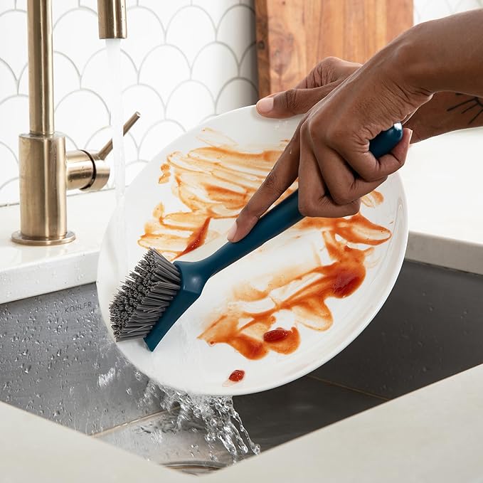 Full Circle Clean Ocean Dish Brush, Comfortable Grip, Sustainably Made 100% From Recycled Ghost Fishing Nets, Safe for Nonstick
