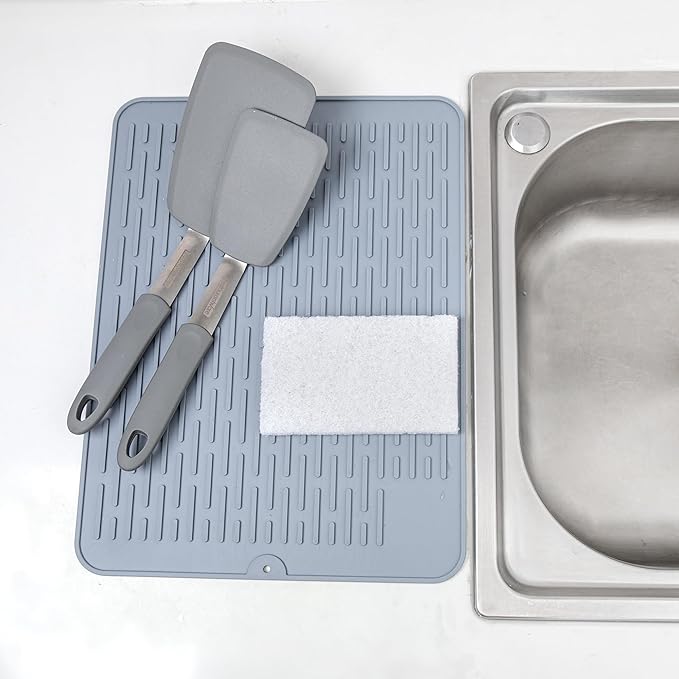 Restaurantware RW Clean 6 Inch x 3.5 Inch x 5.4 Inch Scouring Pads 1 With Handle Scrub Pads - Non Abrasive Heavy Duty White Nylon Scrub Pads For Cleaning For Cleaning Or Scrubbing