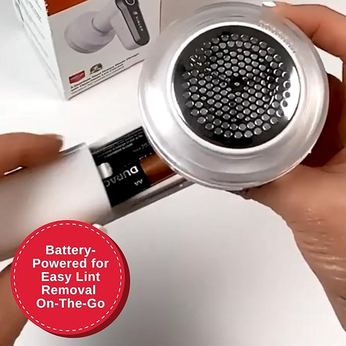 SINGER Compact Fabric Shaver and Lint Remover | Portable, Battery Operated Device with 3 Stainless Steel Blades & Detachable Lint Catcher
