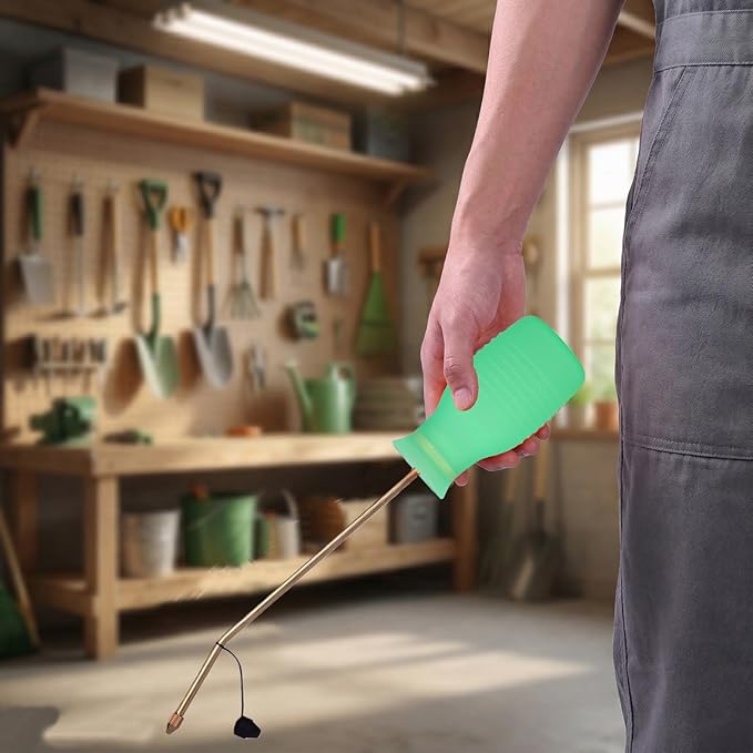 Diatomaceous Earth Duster, 230ml Large, Powder Duster Kit with Long Copper Tube & Folding Funnel, Indoor Outdoor Silicone Sprayer Heavy Duty Bulb Applicator for Home and Garden(Green)