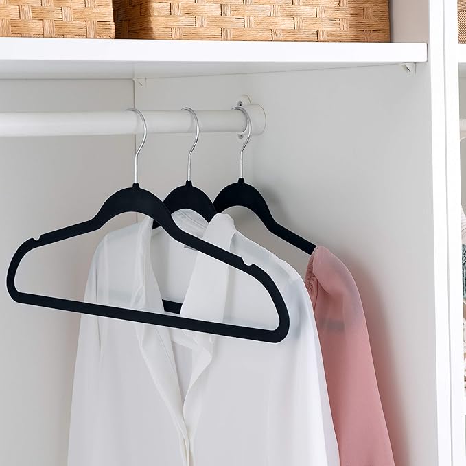Simplify Slim Velvet Clothes Hangers | 25 Pack | Non-Slip | Shirts | Suit | Pants | Dresses | Garments | Closet Storage & Organization | Durable | Black
