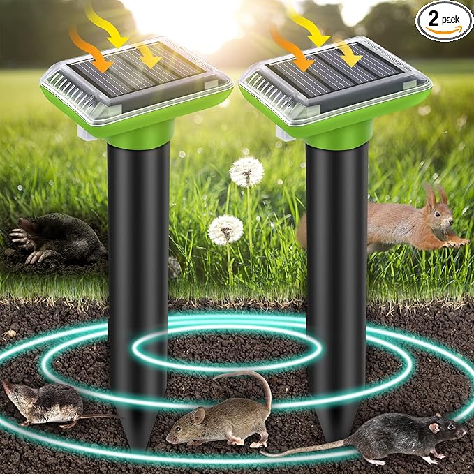 Solar Mole Repellent, Ultrasonic Gopher Repeller Outdoor, Solar Powered Waterproof Snake Repellent Deterrent Gopher Vole Snake Pest and Other Animals from Lawn Garden Yard Home(Green, 2 PCS)