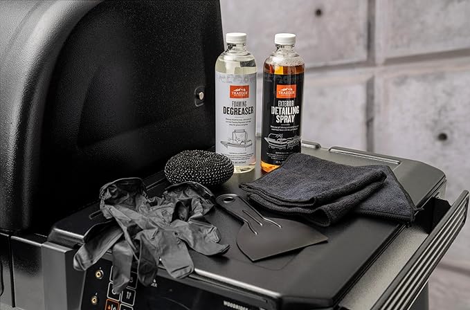 Traeger Grills Deep Cleaning Kit - Exterior Detailing Spray (16oz), Foaming Degreaser (16oz), Grill Scraper & Pad, Microfiber Towels, Nitrile Gloves - Tools for cleaning Grill, Smoker, Oven, Griddle