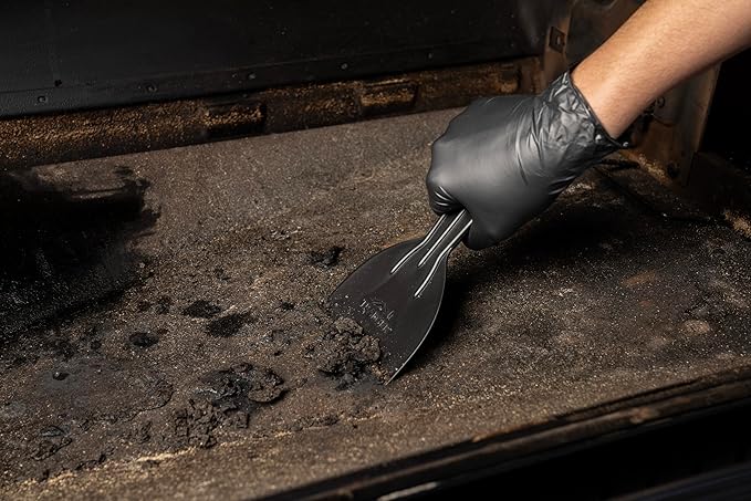 Traeger Grills Deep Cleaning Kit - Exterior Detailing Spray (16oz), Foaming Degreaser (16oz), Grill Scraper & Pad, Microfiber Towels, Nitrile Gloves - Tools for cleaning Grill, Smoker, Oven, Griddle