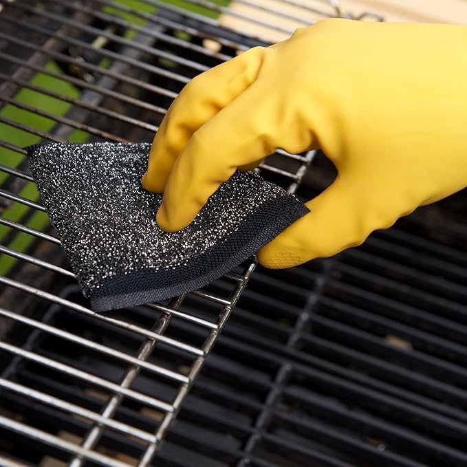Marigold Scrub Away Stainless Steel Scourers - 20 Single Packs of Scouring Pads - Heavy Duty Non Scratch Metal Scourer - Easy to Clean - Tackles Tough and Burnt on Food