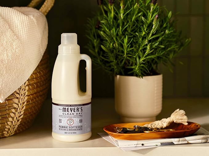 MRS. MEYER'S CLEAN DAY Liquid Fabric Softener, Infused with Essential Oils, Paraben Free, Lavender, 32 oz (32 Loads) (Pack of 4)