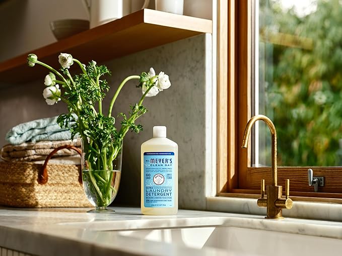 MRS. MEYER'S CLEAN DAY Ultra Concentrated Laundry Detergent,Rain Water Scent,24.3 fl oz,(Pack of 2)