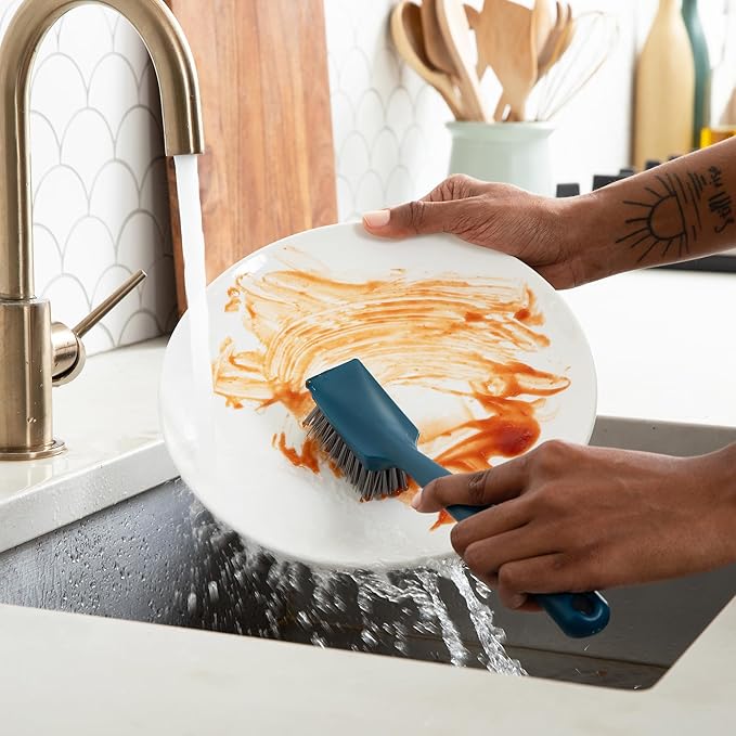 Full Circle Clean Ocean Dish Brush, Comfortable Grip, Sustainably Made 100% From Recycled Ghost Fishing Nets, Safe for Nonstick