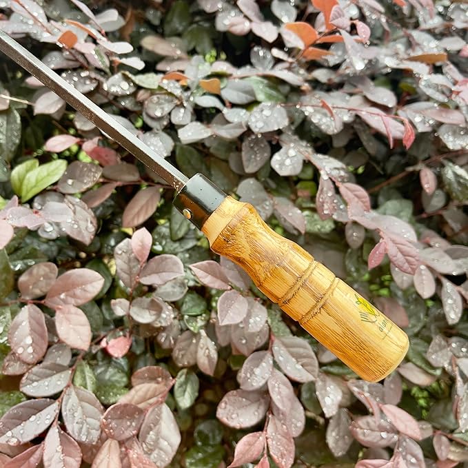 alanx 12 Inch Japanese Gardening Hand Weeding Sickle, Weeding Hoe with Long Wooden Handle