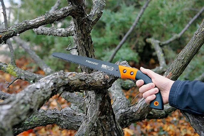 Fiskars Pruning Saw, Gifts for Dad, Fixed Handle Tree Cutting Tool, 13", Black/Orange