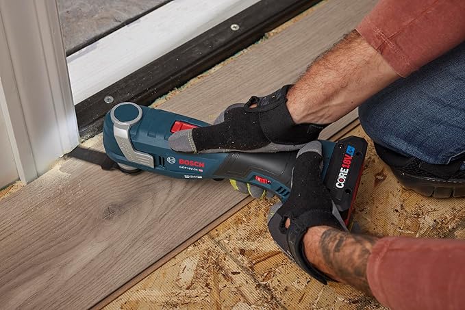 BOSCH GOP18V-34B14 18V Brushless StarlockPlus® Oscillating Multi-Tool Kit with (1) CORE18V® 4 Ah Advanced Power Battery