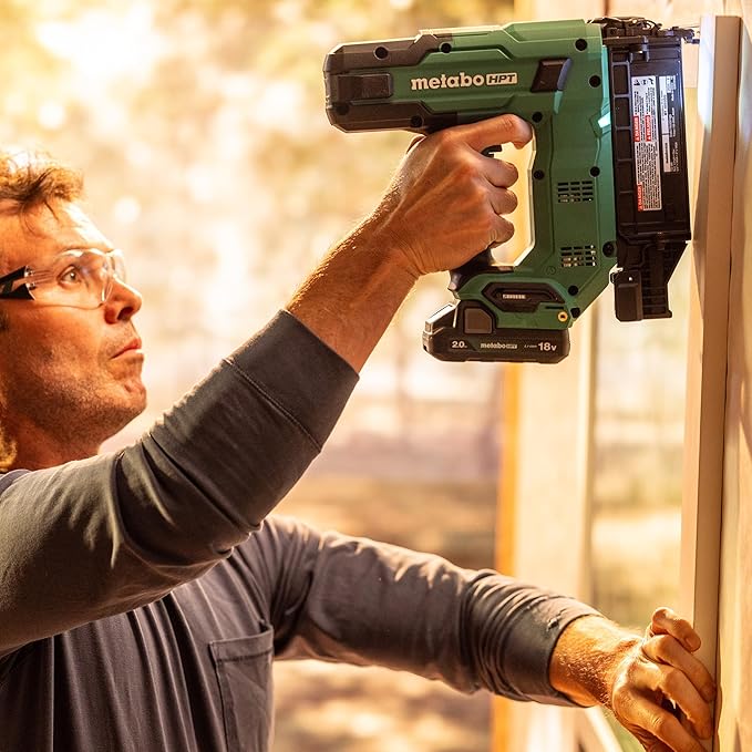 Metabo HPT 18V MultiVolt Compact Cordless Brad Nailer Kit, 18 Gauge Nailer with Power Tool 2.0Ah Lithium Ion Battery, Drives 5/8" to 2" Brad Nails, 700 per Charge, NT1850DG