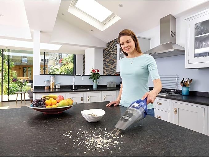 BLACK+DECKER DUSTBUSTER QuickClean Cordless Handheld Vacuum, Home and Car Vacuum with Charger (HNVC115J22)