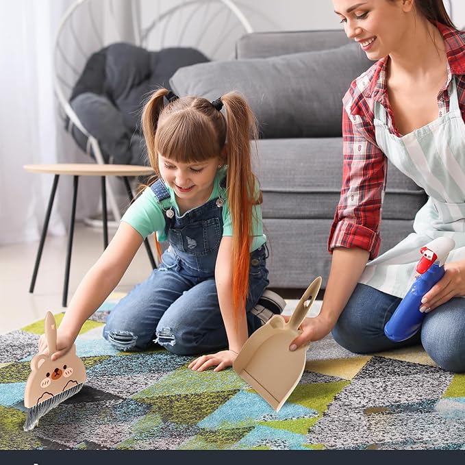 Ouligay Portable Hand Broom and Dustpan Set,Cute Mini Broom and Dustpan Set with Durable Brush,Lightweight Small Dust Pan and Broom Set for Desktop Cleaning Small Space Cleaning(Brown Bear)