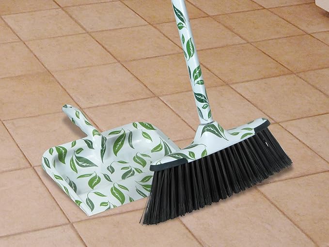 Leaf Design Broom