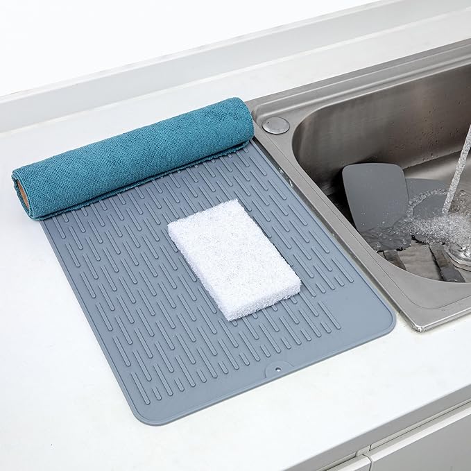 Restaurantware RW Clean 6 Inch x 3.5 Inch x 5.4 Inch Scouring Pads 1 With Handle Scrub Pads - Non Abrasive Heavy Duty White Nylon Scrub Pads For Cleaning For Cleaning Or Scrubbing