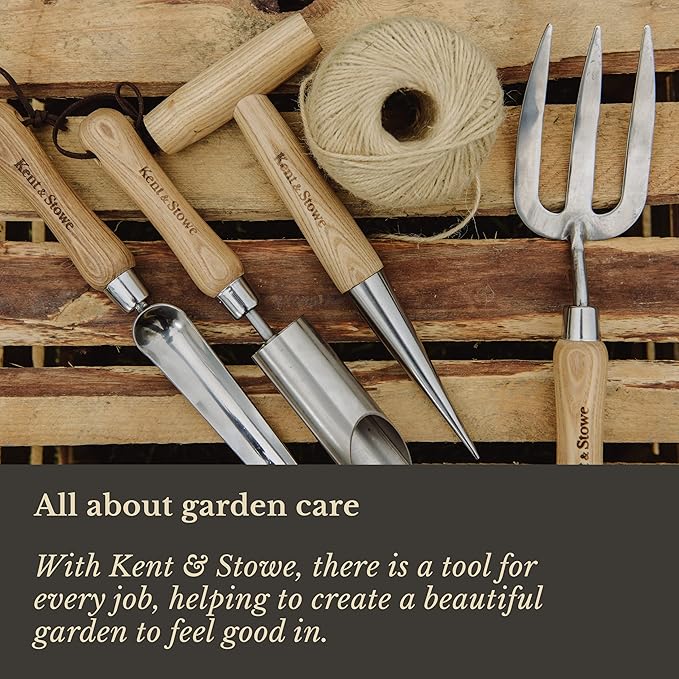 Kent & Stowe Stainless Steel Digging Spade, Traditionally-Styled Garden Spade with Extended Shank and Large Tred, All Year Round Garden Tools Made from Stainless Steel and Ash Wood