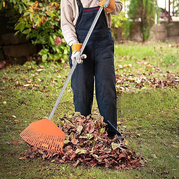 16.5-Inch Wide Adjustable Handle Leaf Rake - Plastic Rake Head, Lightweight & Compact, Used for Leaf Collection, Suitable for Small-Scale Cleanup, Ideal for Seniors and Kids