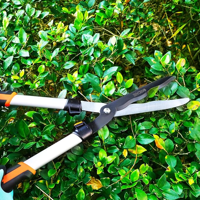 GARCARE 4 IN 1 Garden Shears Pruning Set with Bypass Pruning Shears Compound Lopper and Hedge Shears and Folding Saw with Carbon Steel Sharp Blades