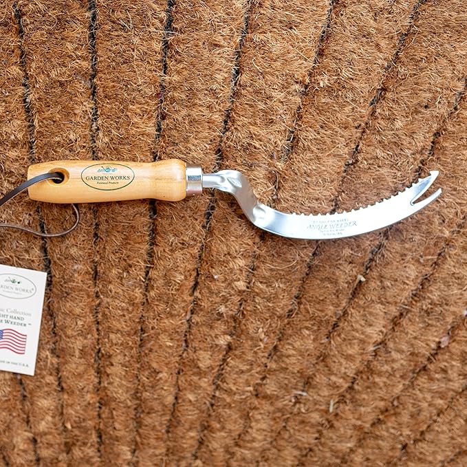 Garden Works Angle Weeder with Classic Grip, Right Handed