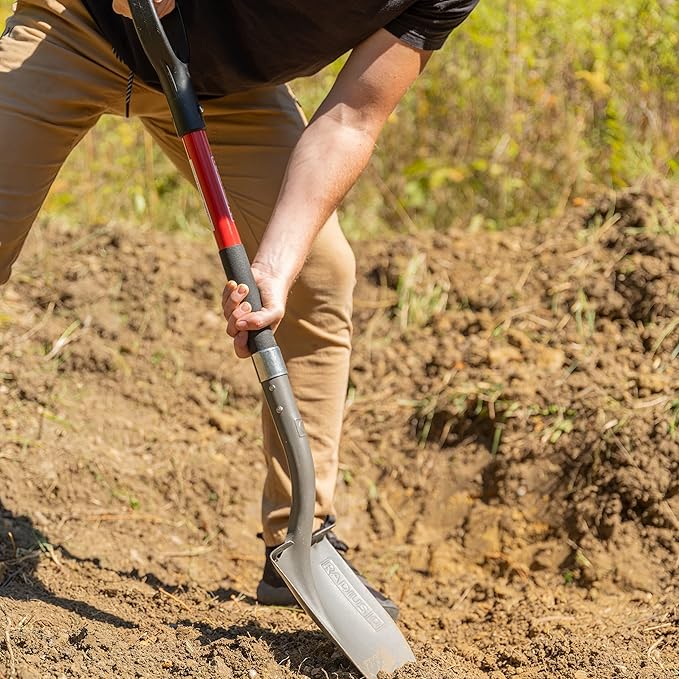 Radius Premium D-Handle Round-Point Shovel, Fiberglass Shaft
