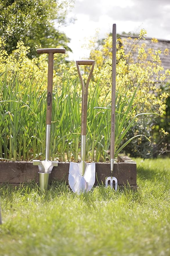 Spear & Jackson 5510WF Traditional Stainless 42" Long Handled Weed Fork