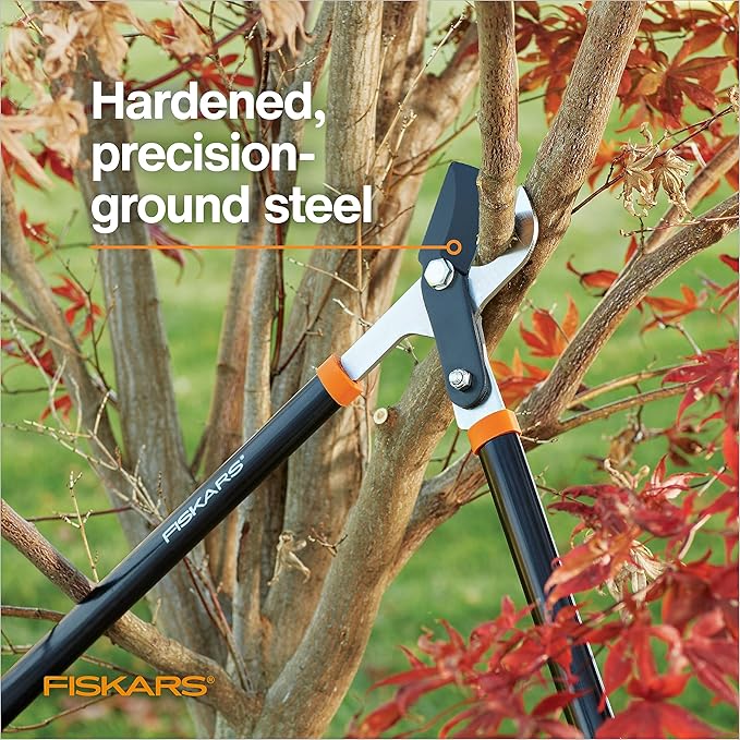 Fiskars 28-Inch Power-Lever Garden Bypass Lopper and Tree Trimmer, Sharp Precision-Ground Steel Blade for Cutting Branches up to 1.75-Inch Diameter