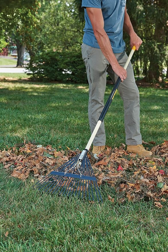 True Temper Steel Tine Leaf Rake with Hardwood/Steel Handle for Lawns, Gardening, and Dethatching, 22 Tines, Black